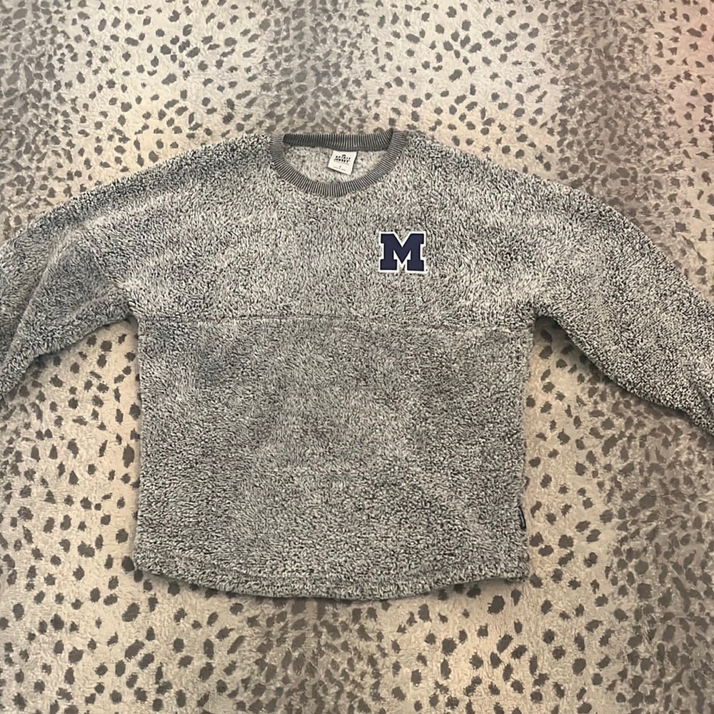 Women's Spirit Jersey University of Michigan oversized fleece. Size small